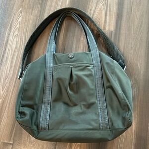 lululemon athletica bag